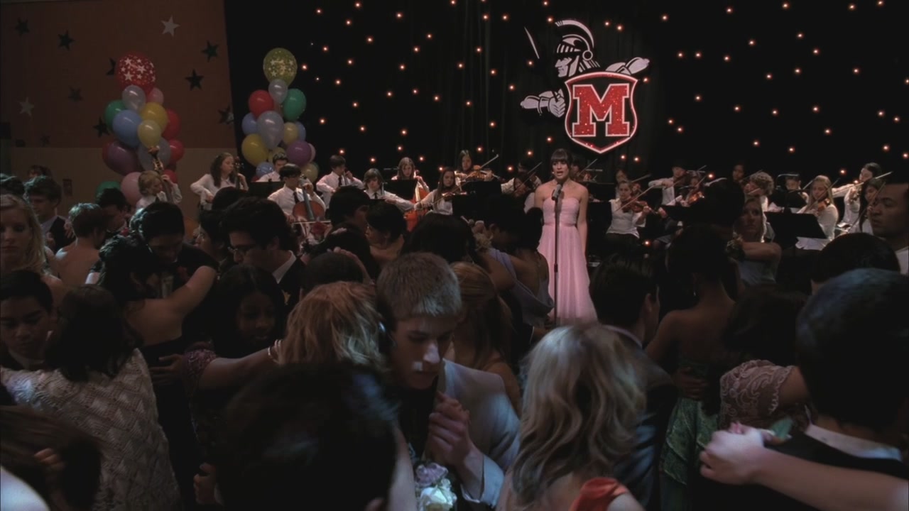 Glee220-0819.jpg