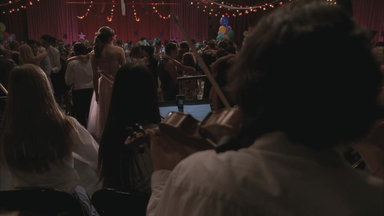 Glee220-0822.jpg