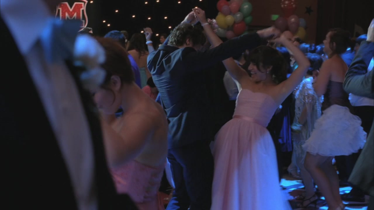 Glee220-0926.jpg