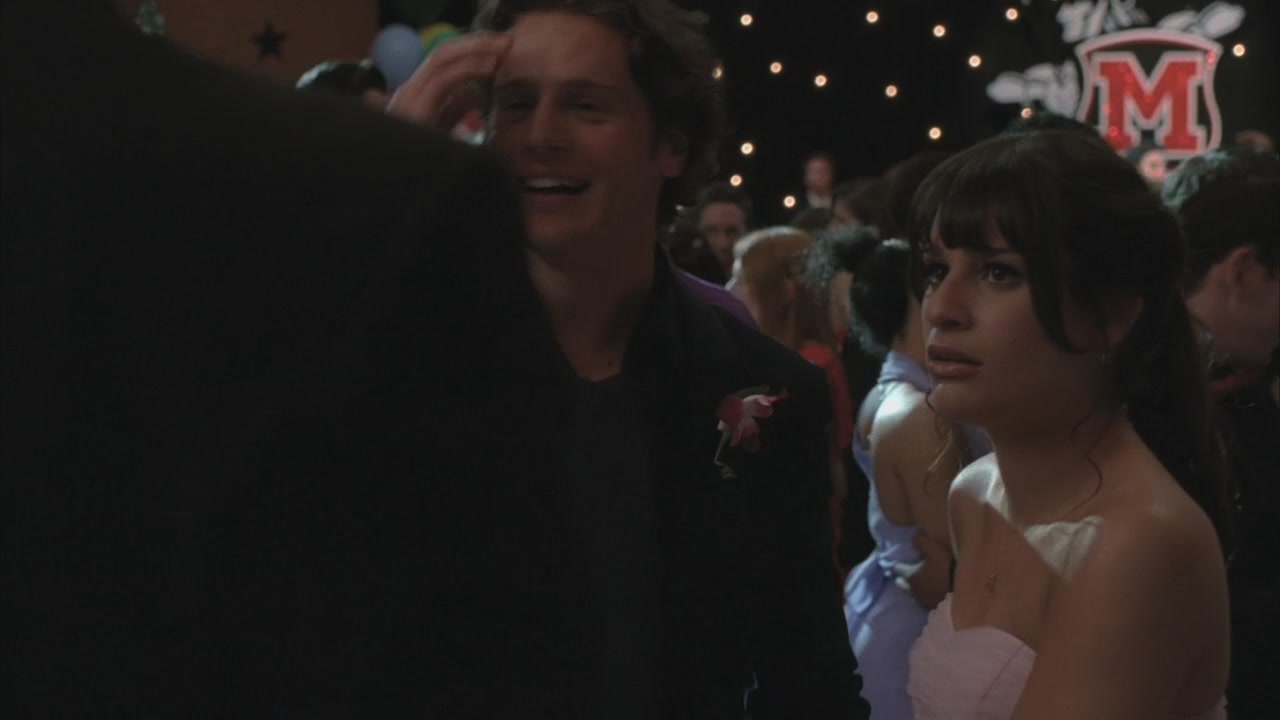 Glee220-0945.jpg