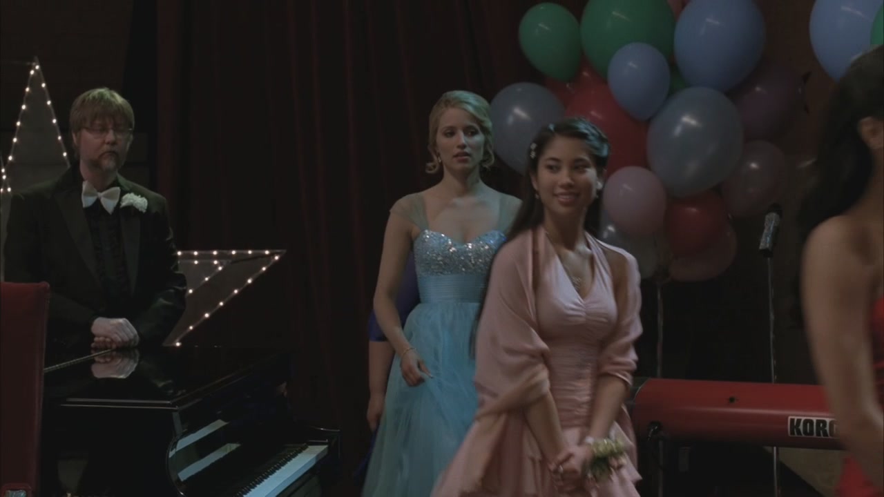 Glee220-0972.jpg