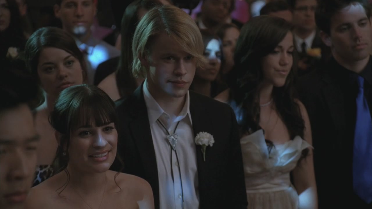 Glee220-1201.jpg