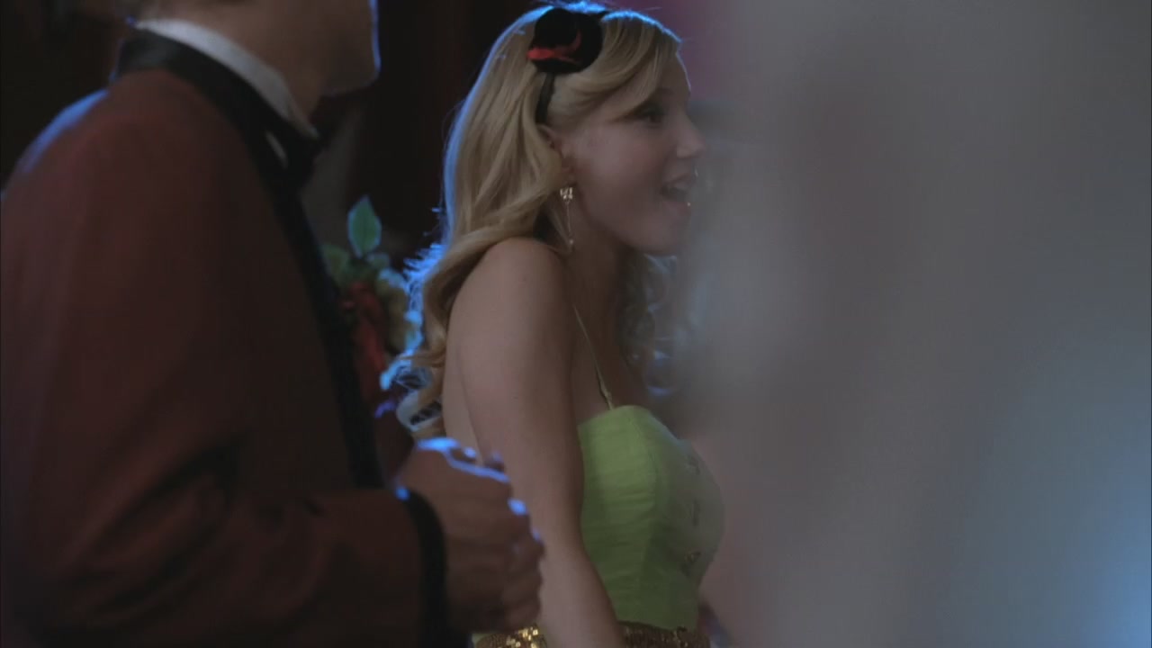 Glee220-1210.jpg