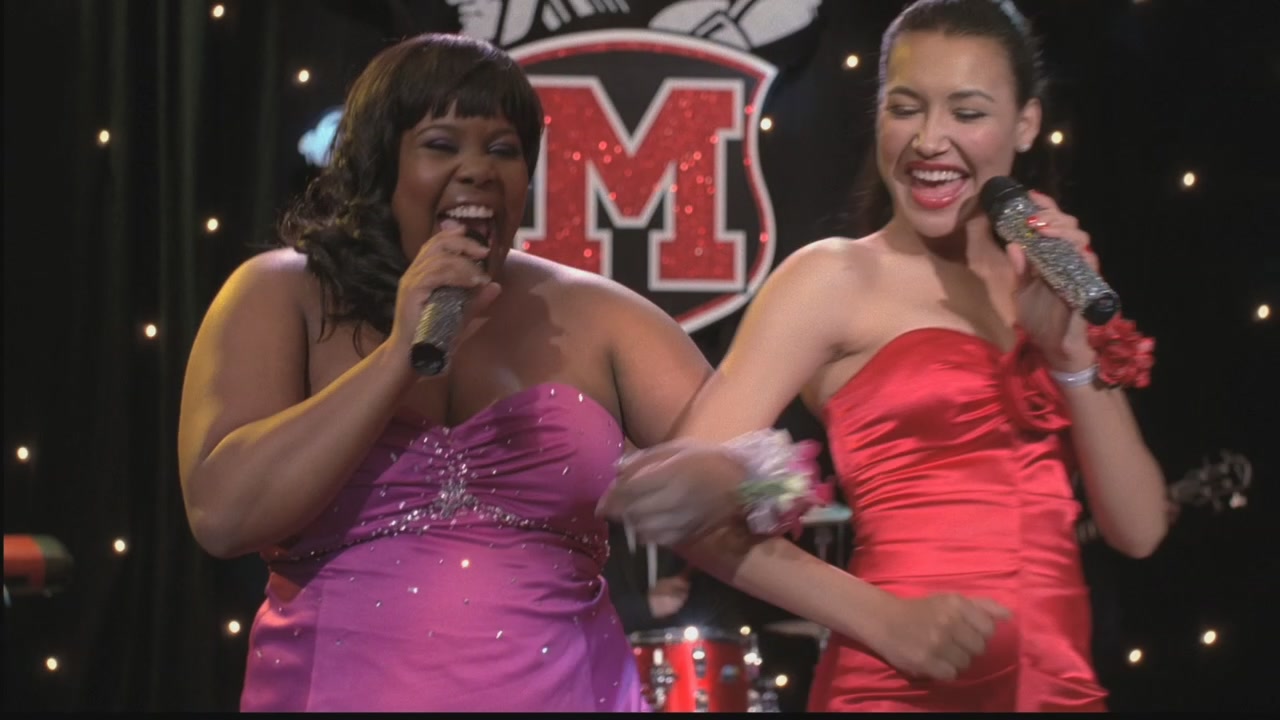 Glee220-1217.jpg
