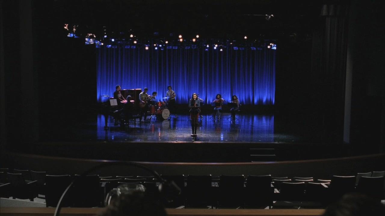 Glee221-0404.jpg