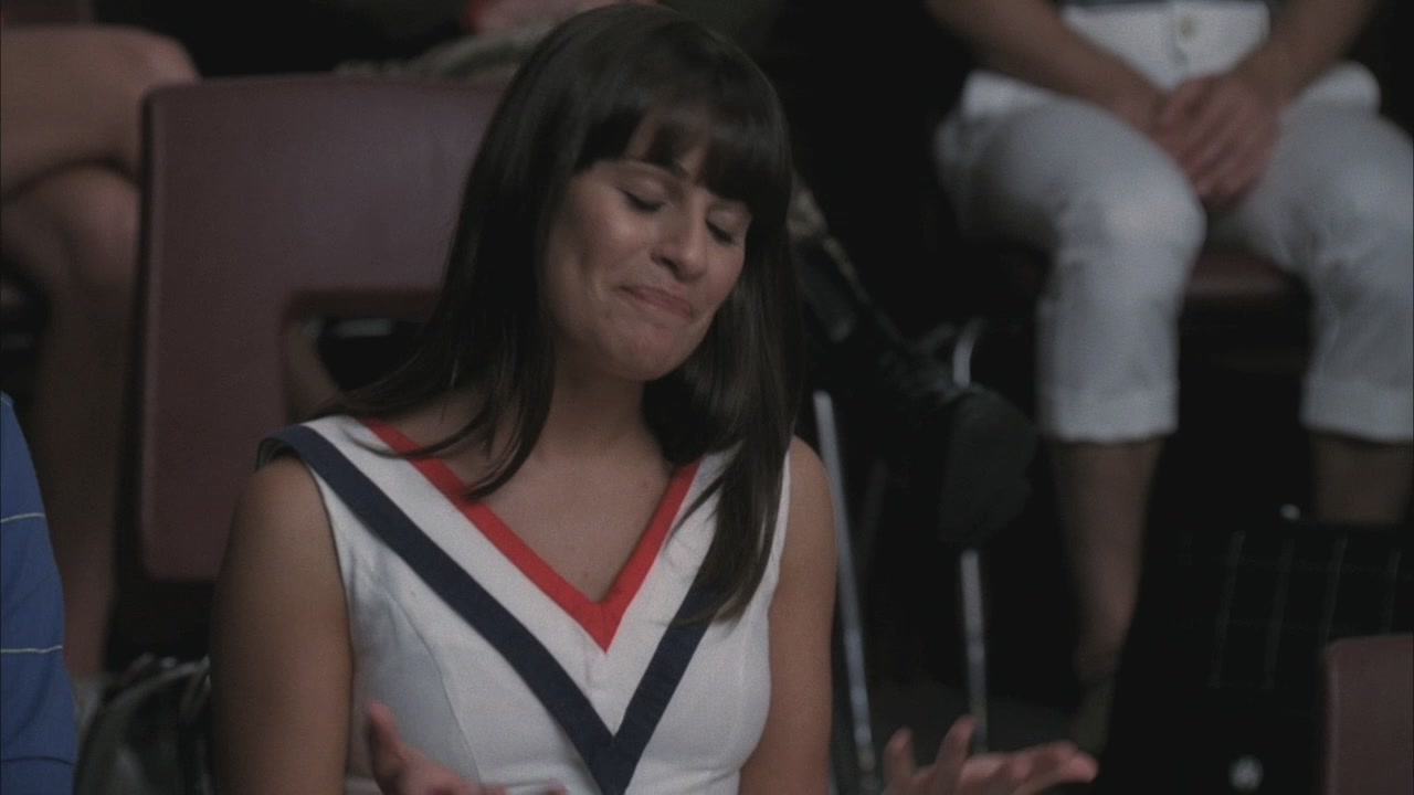 Glee302-00102.jpg