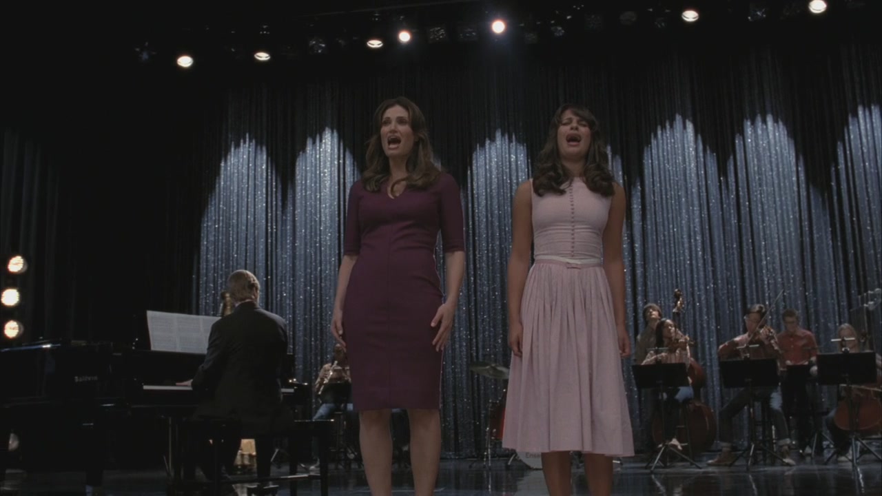 Glee302-00460.jpg