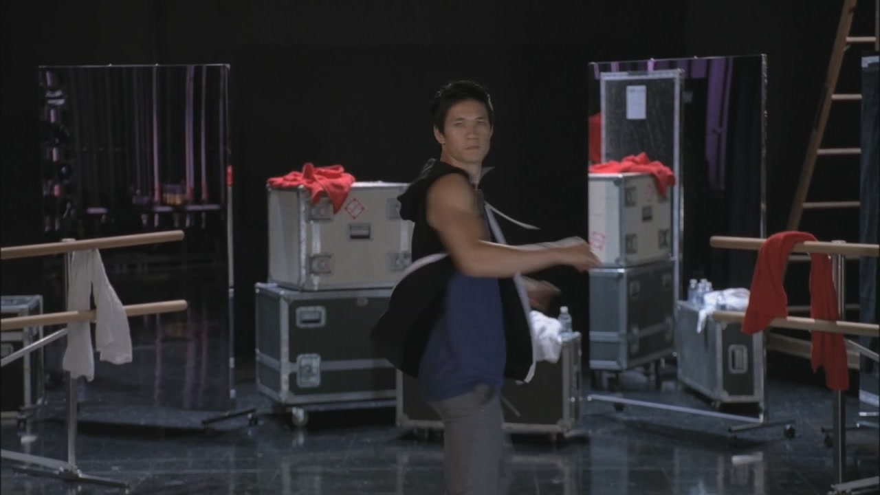 Glee303-00001.jpg