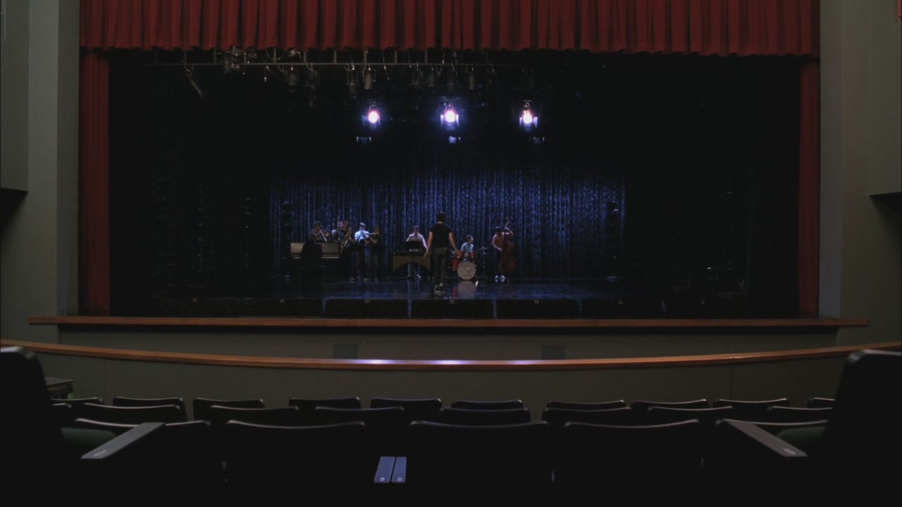 Glee303-00519.jpg