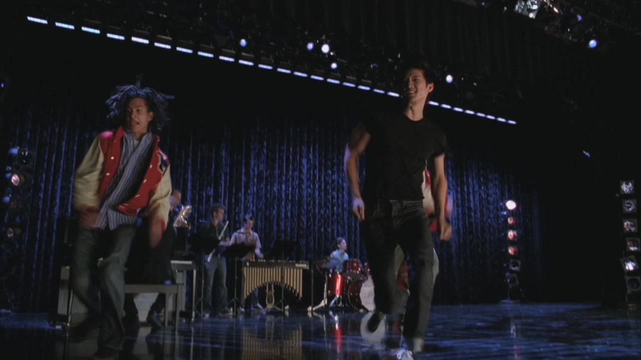 Glee303-00549.jpg