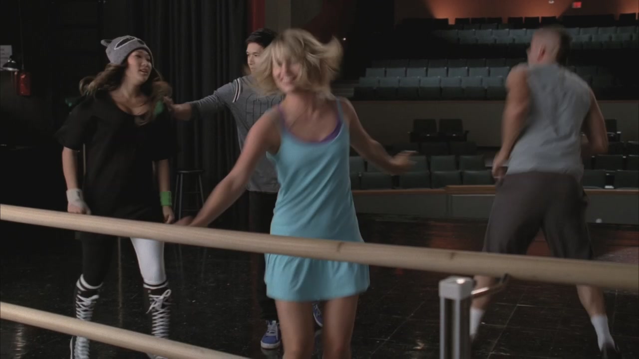 Glee303-00671.jpg