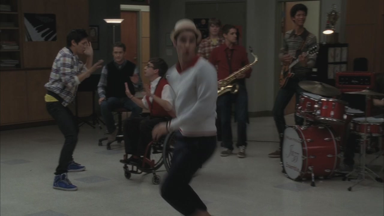 Glee304-00627.jpg