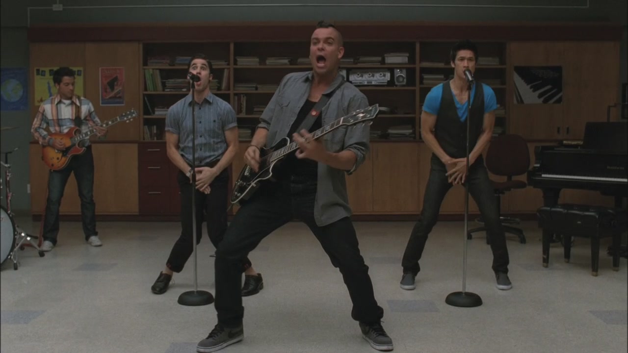 Glee306-00054.jpg