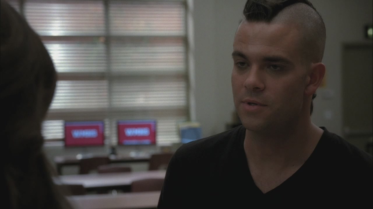 Glee306-00349.jpg