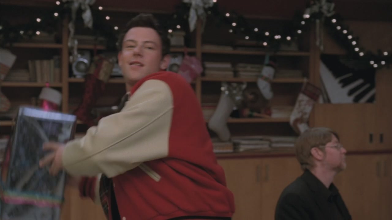 Glee309-00030.jpg