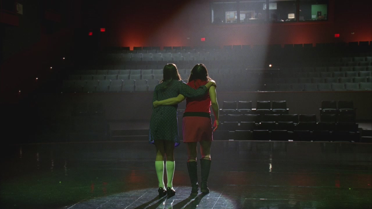 GLEE_1326.jpg