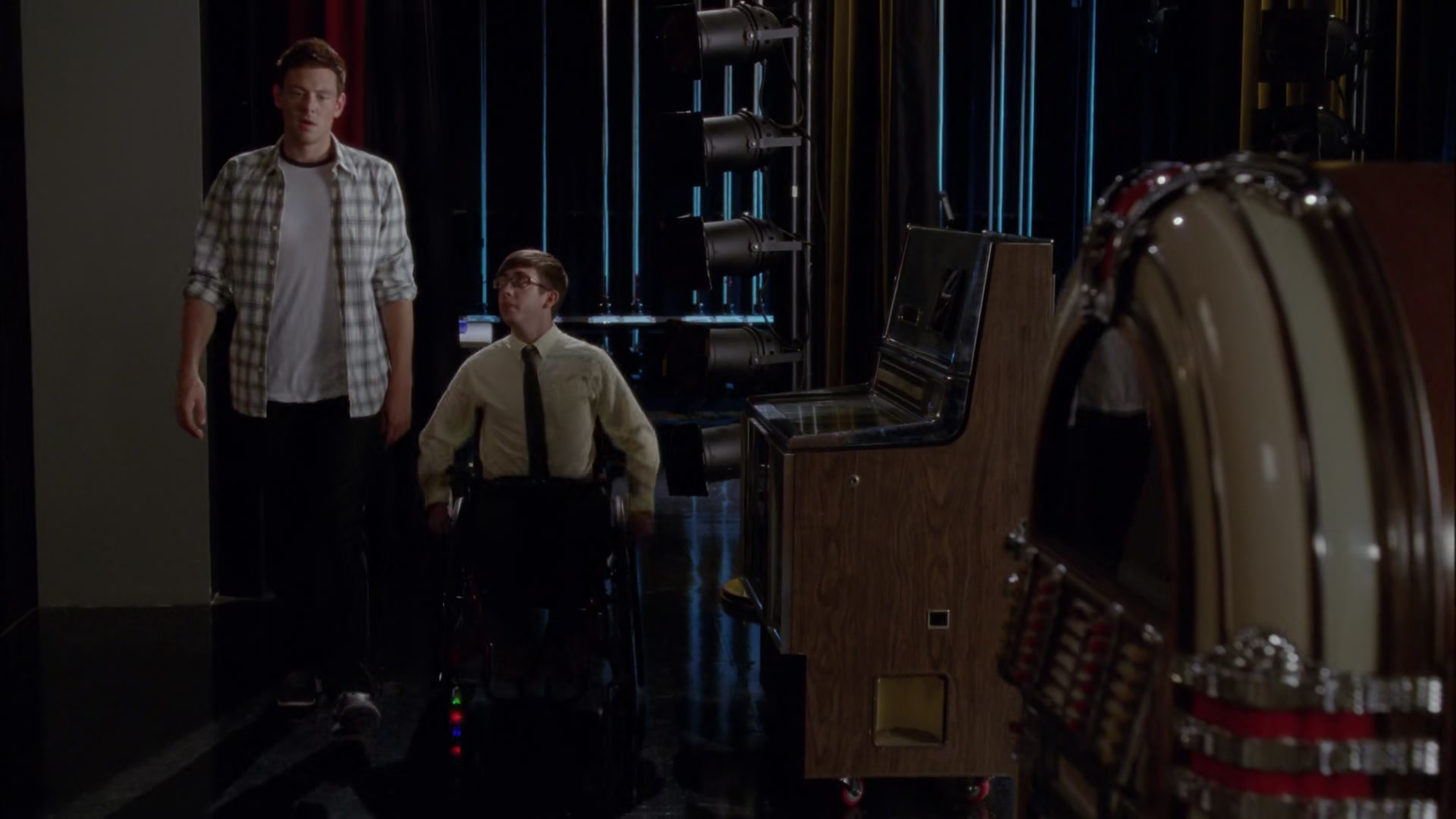 Glee405-0521.jpg