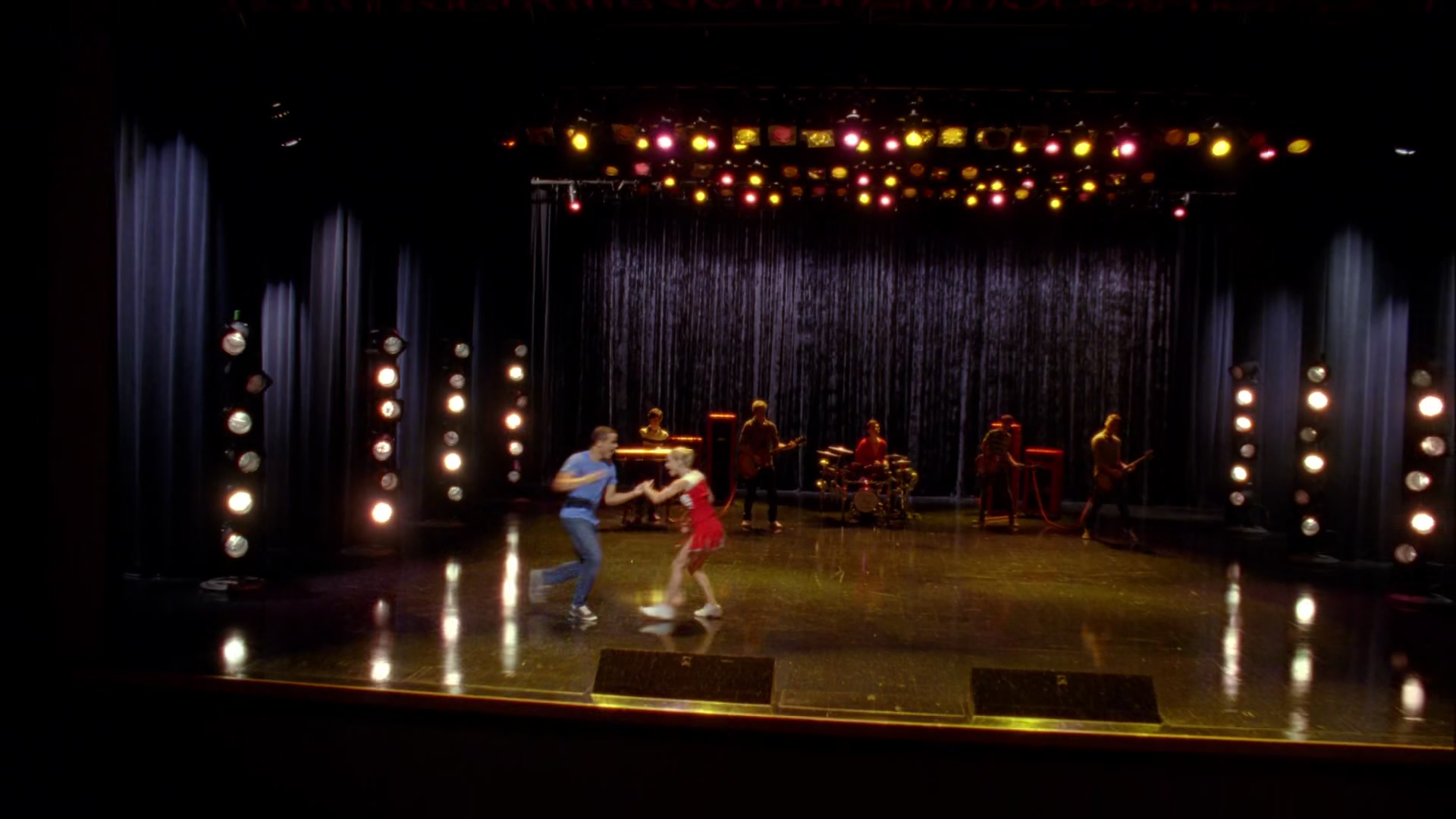Glee405-0726.jpg