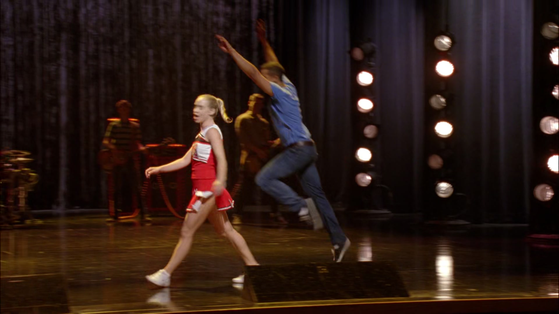 Glee405-0736.jpg
