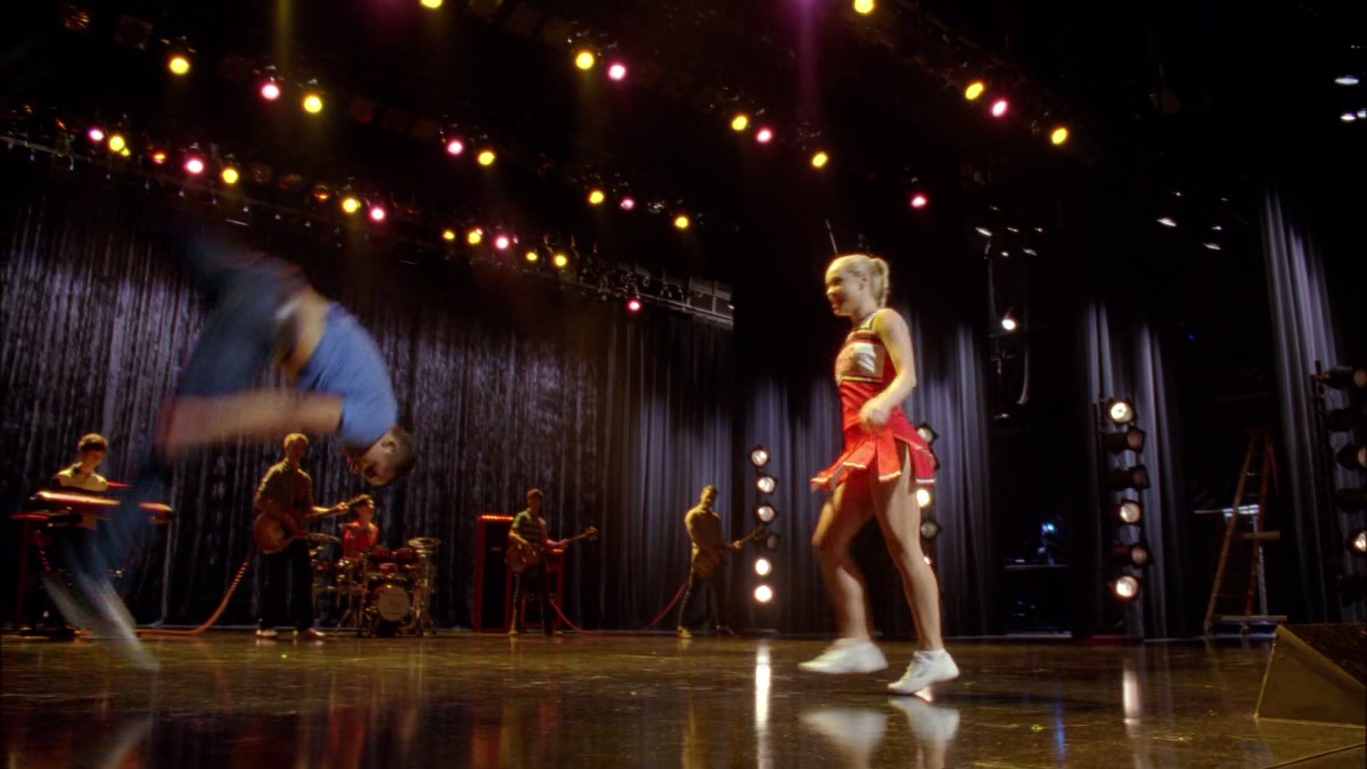 Glee405-0737.jpg
