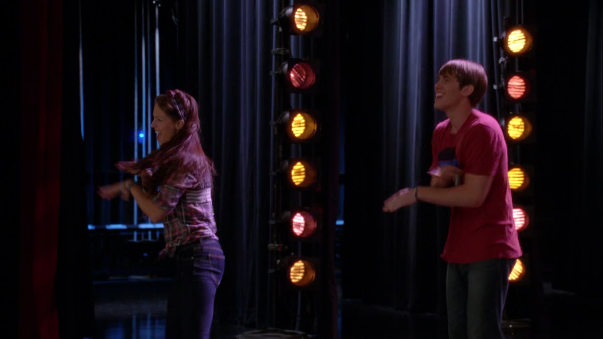 Glee405-0992.jpg