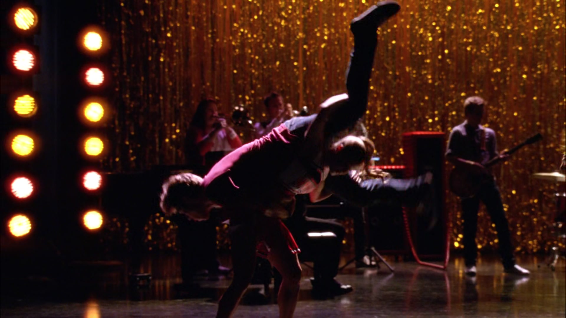 Glee405-0997.jpg