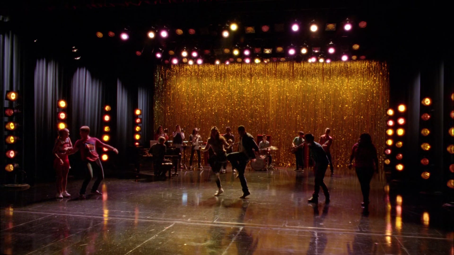 Glee405-0998.jpg
