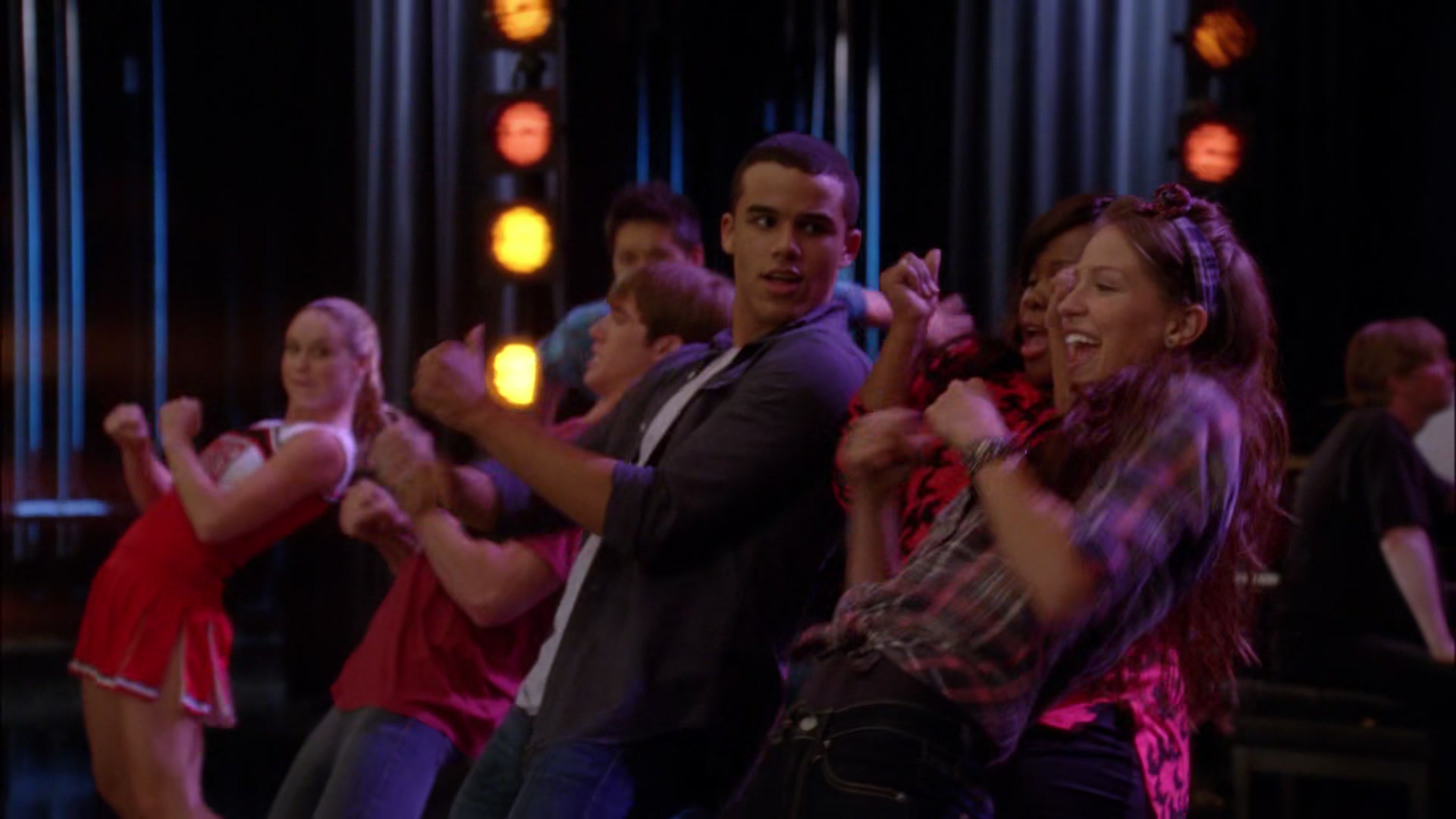 Glee405-1002.jpg