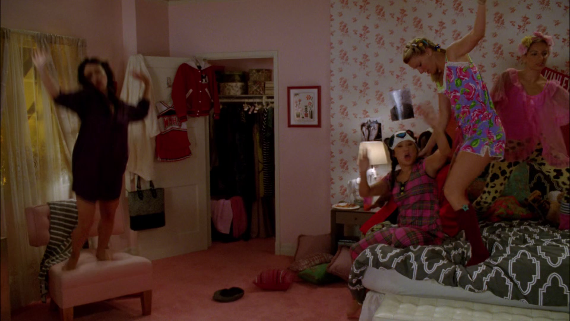 Glee406-0522.jpg