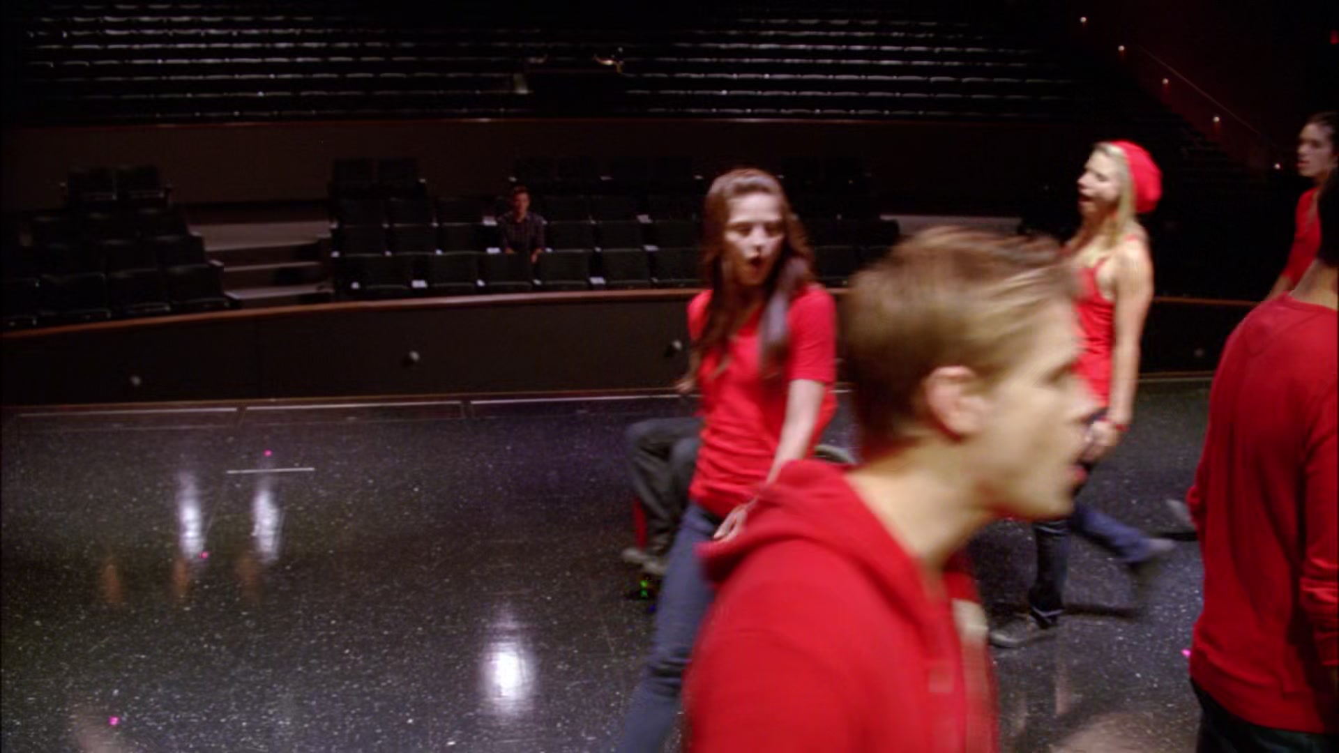 Glee407-1204.jpg