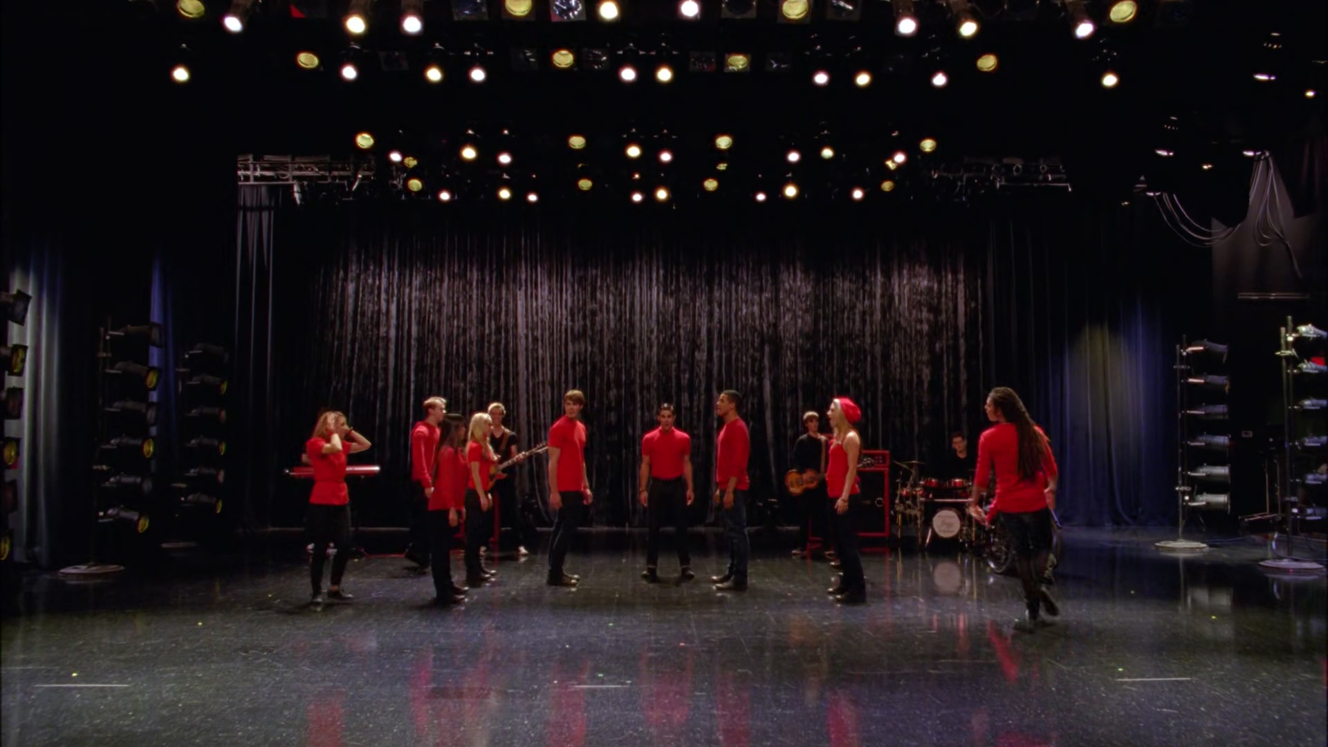 Glee407-1206.jpg