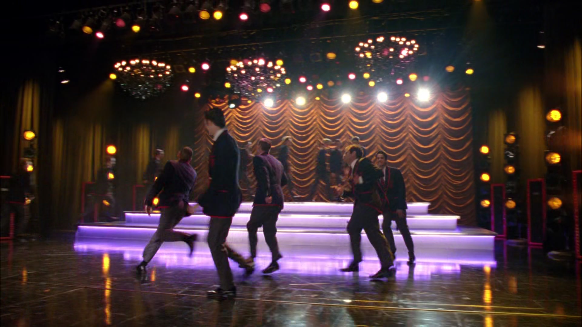 Glee408-0904.jpg