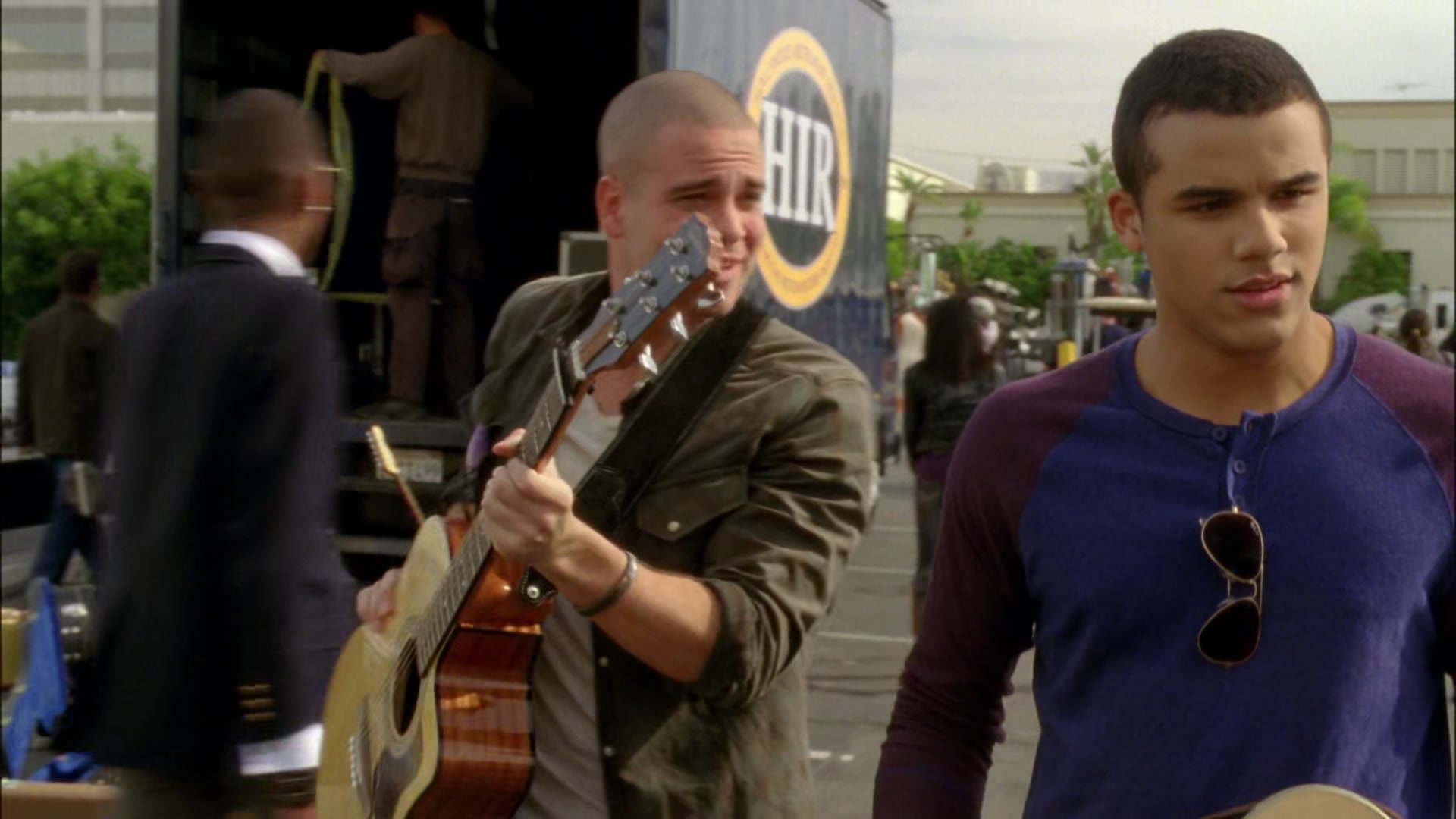 Glee410-0603.jpg