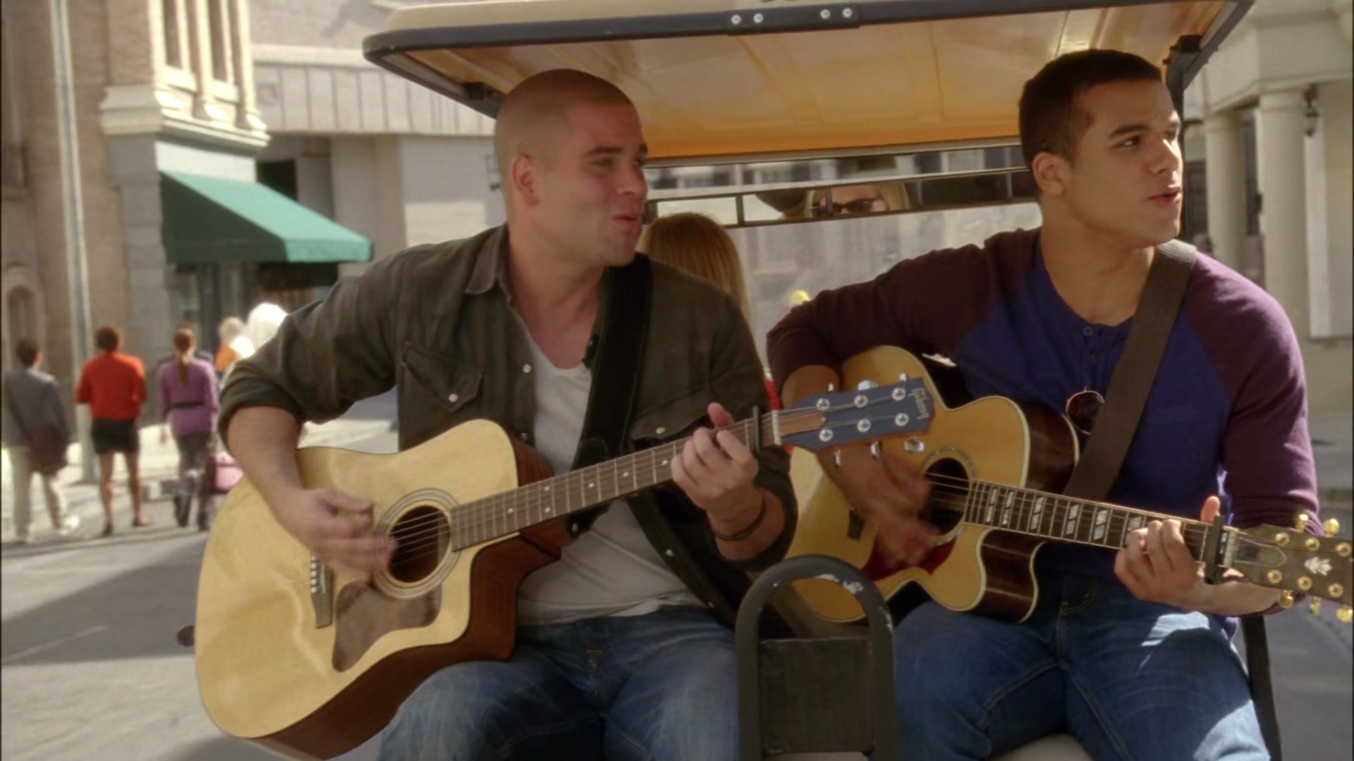 Glee410-0625.jpg