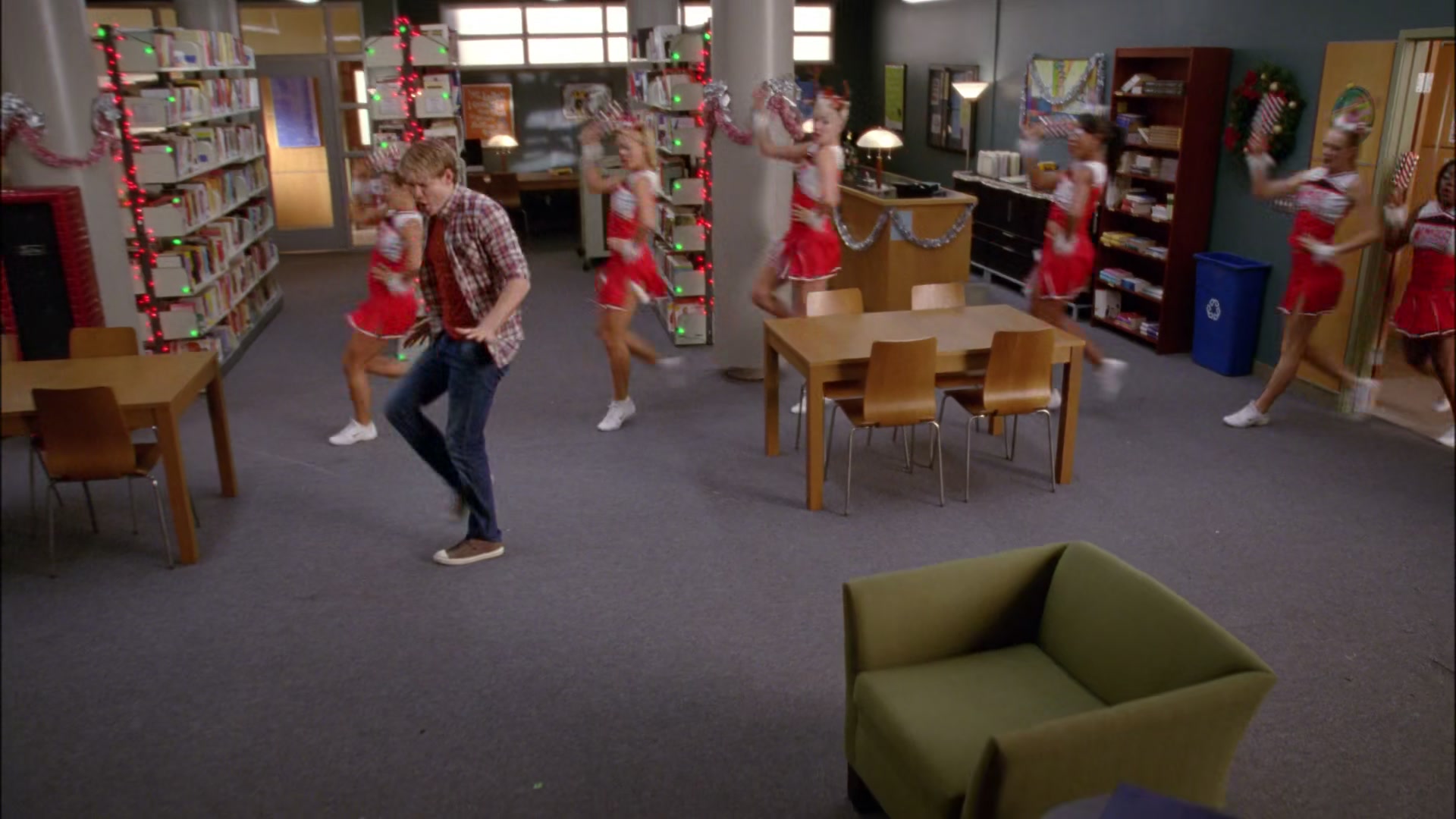 Glee410-0826.jpg