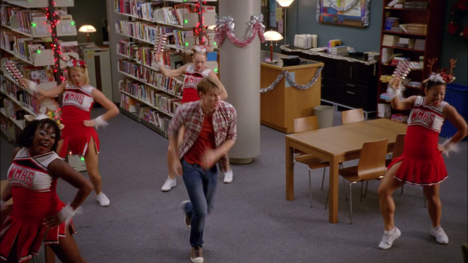 Glee410-0836.jpg