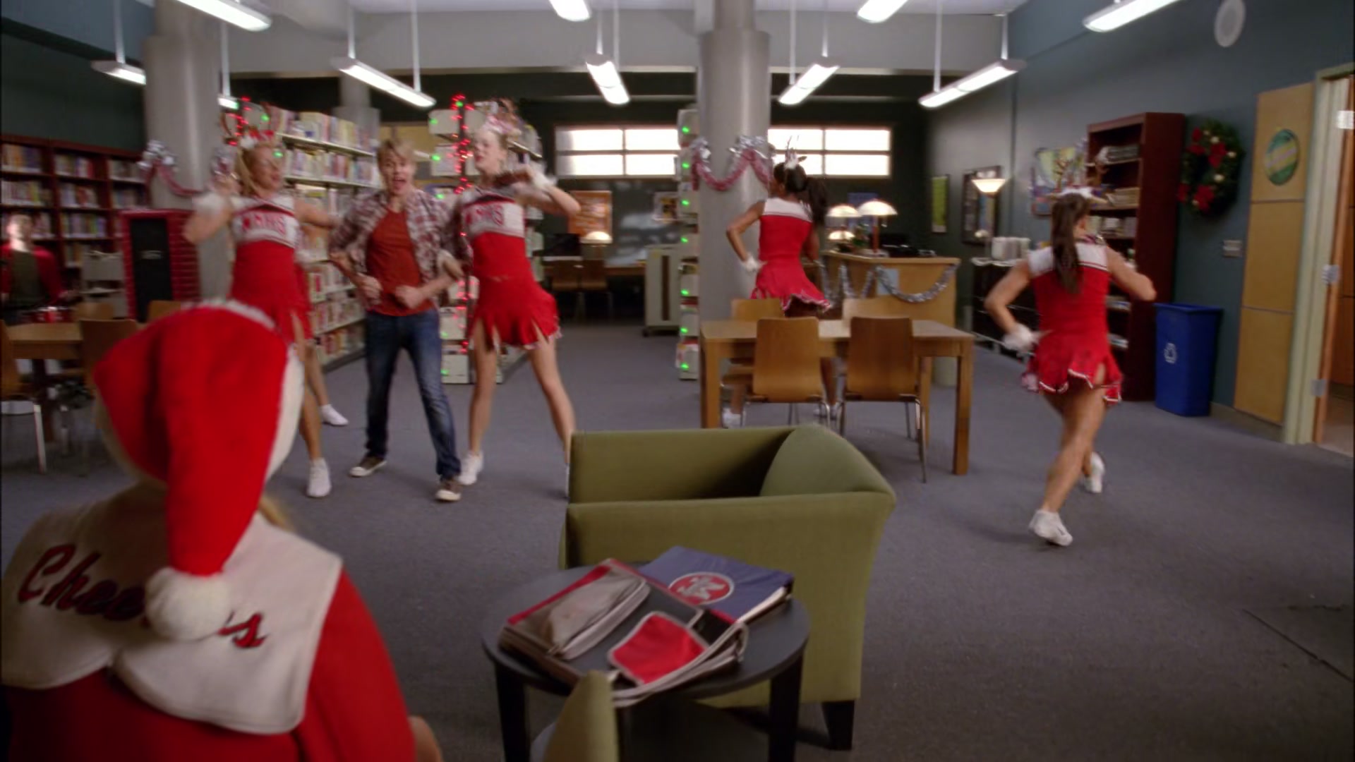 Glee410-0838.jpg