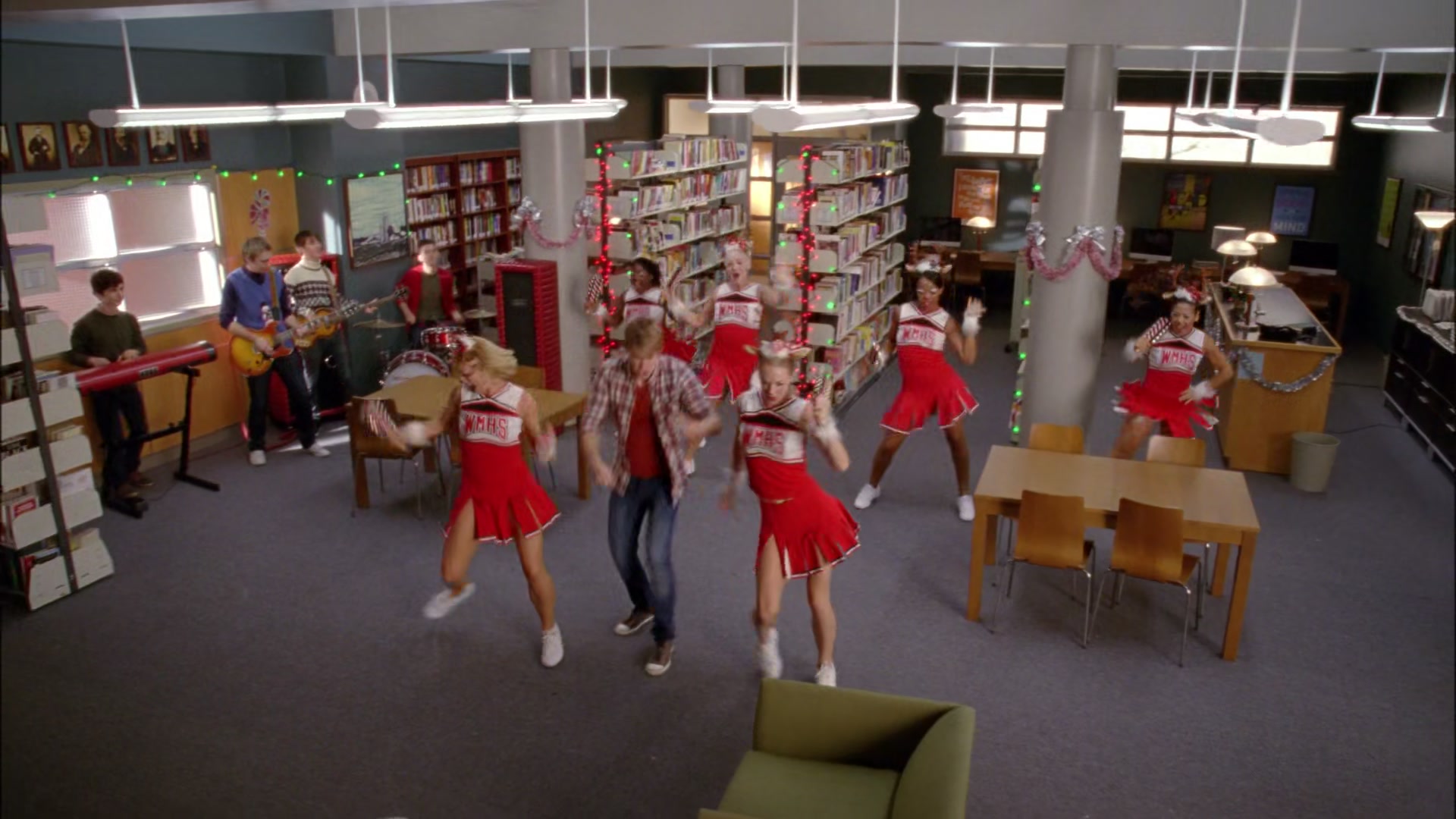 Glee410-0839.jpg