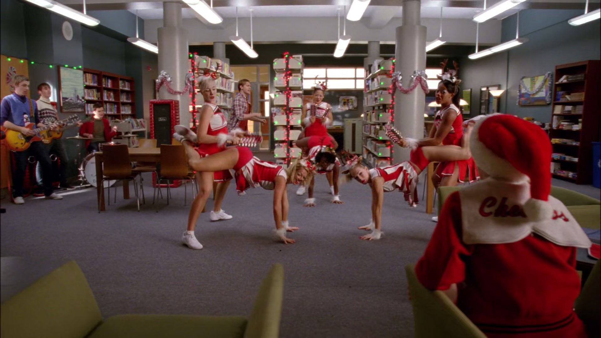 Glee410-0844.jpg