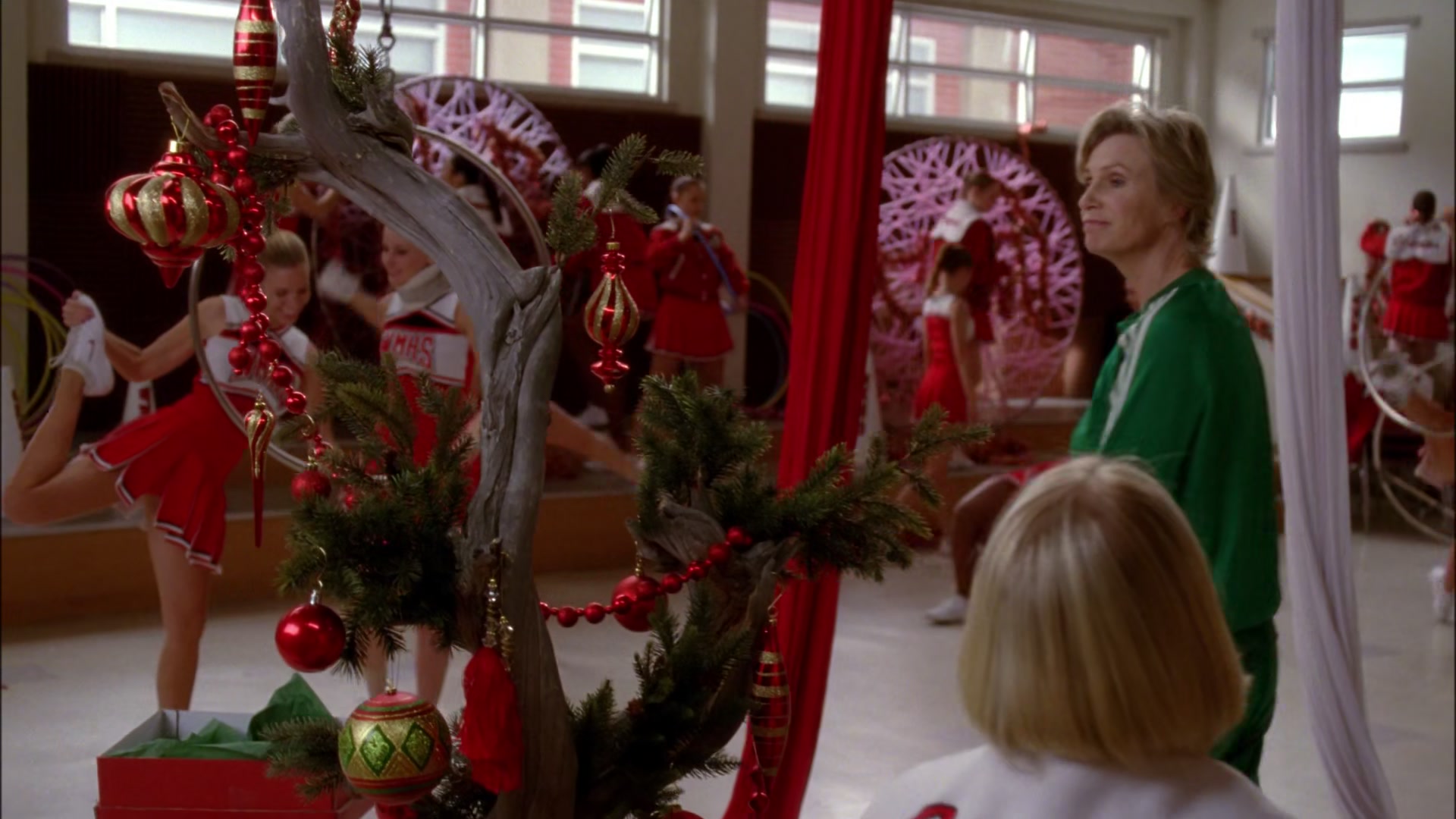 Glee410-1031.jpg