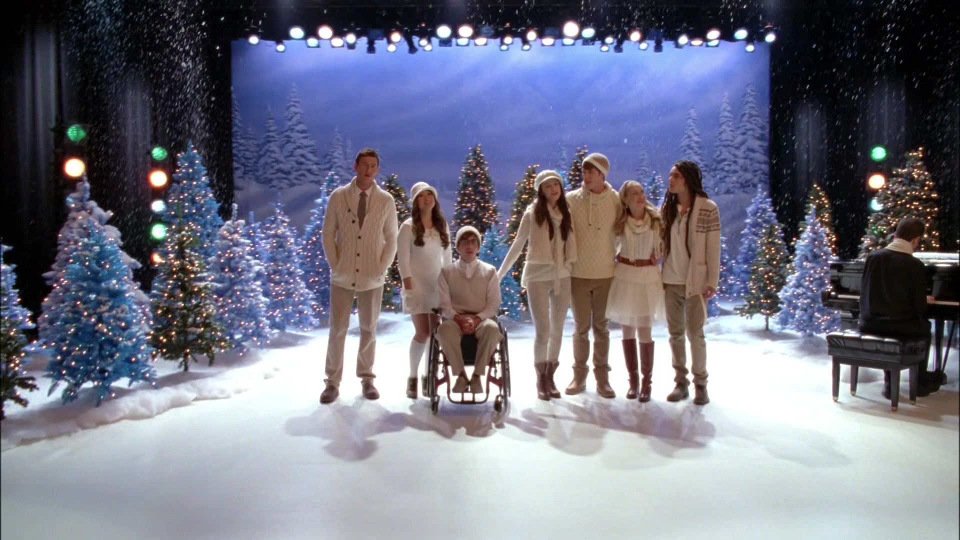 Glee410-1270.jpg