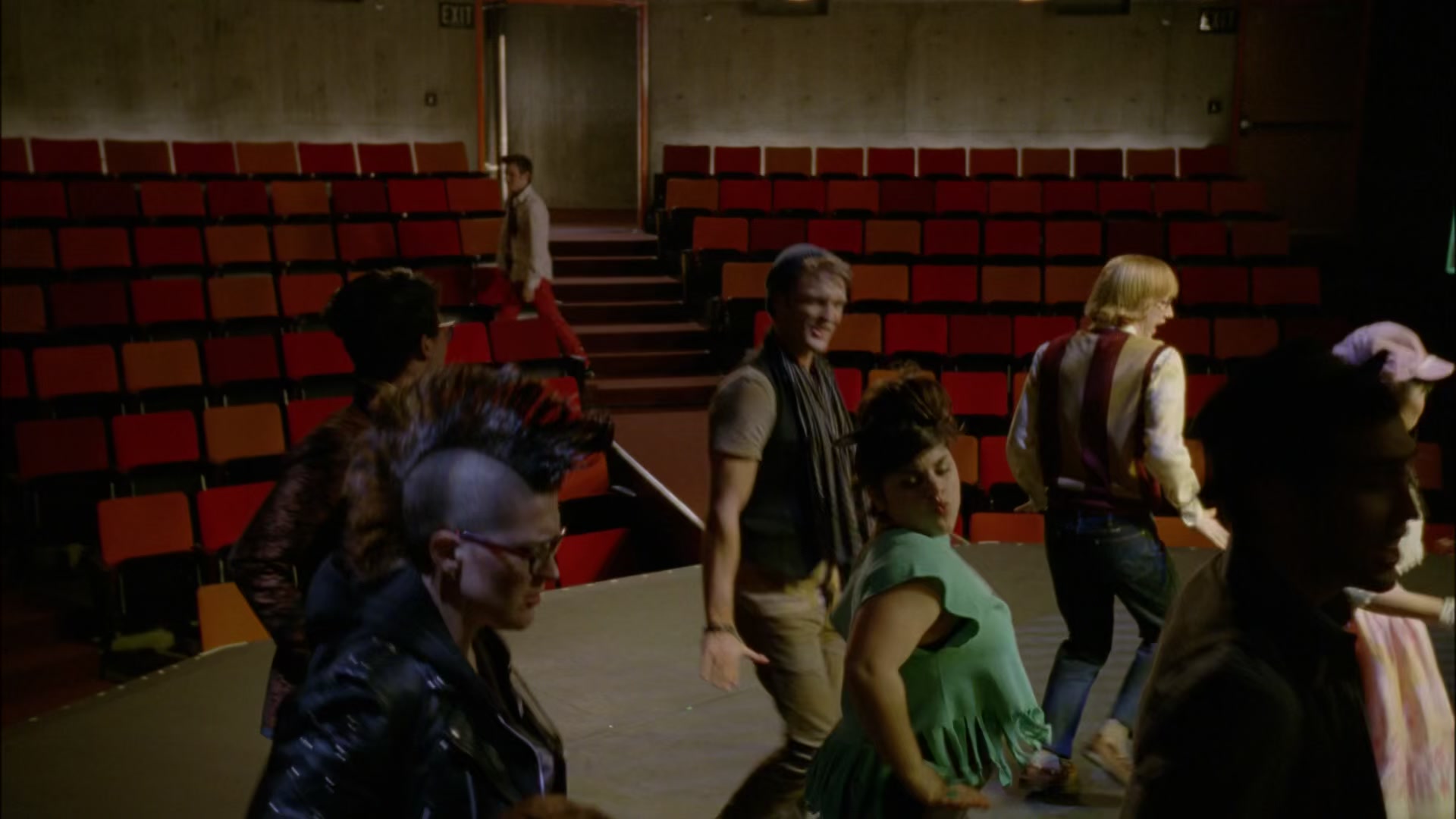 Glee411-0345.jpg