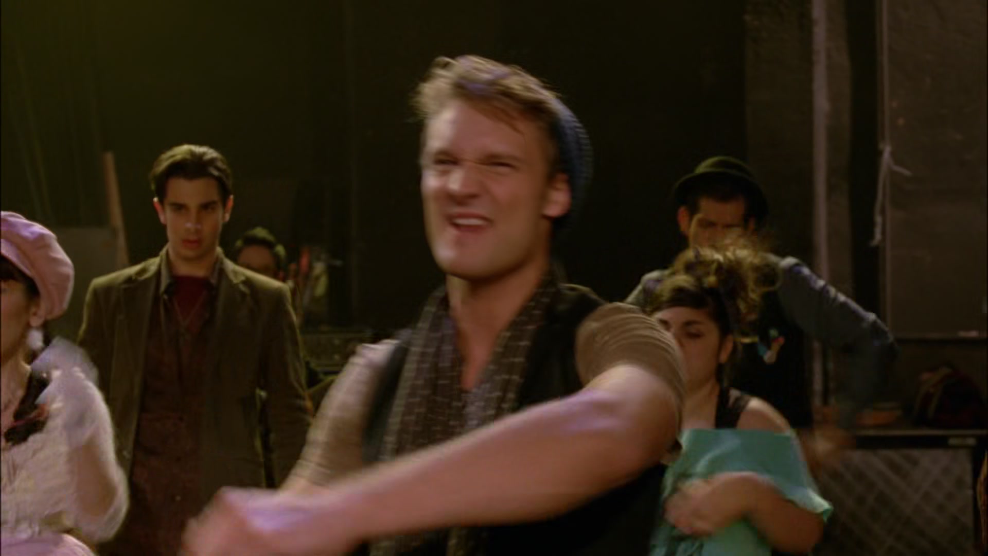 Glee411-0347.jpg