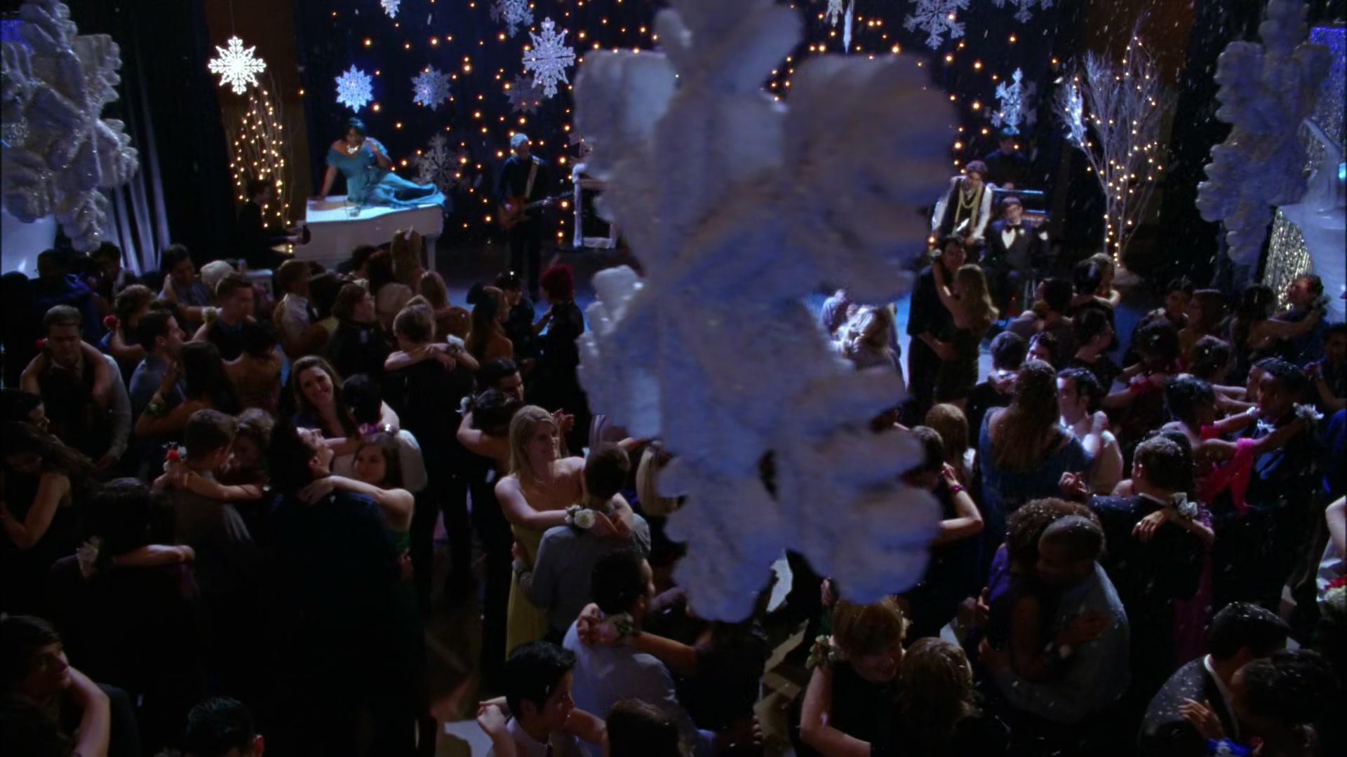 Glee411-1222.jpg