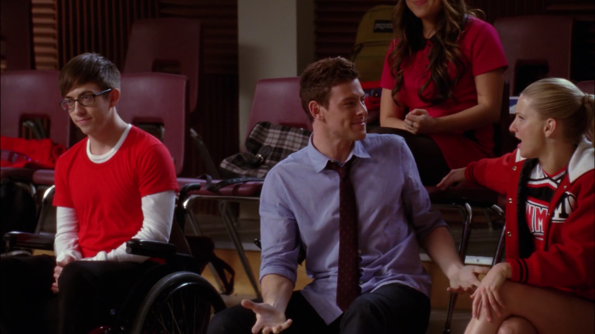 Glee412-0407.jpg