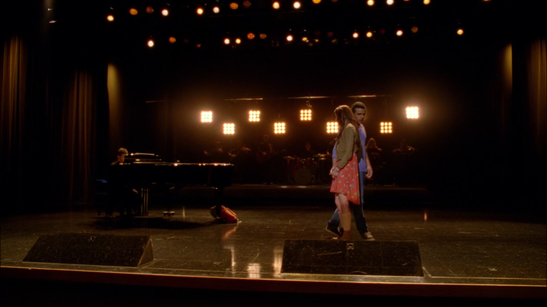 Glee412-0577.jpg