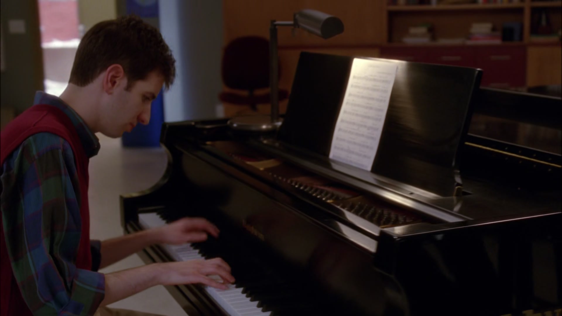 Glee412-0710.jpg
