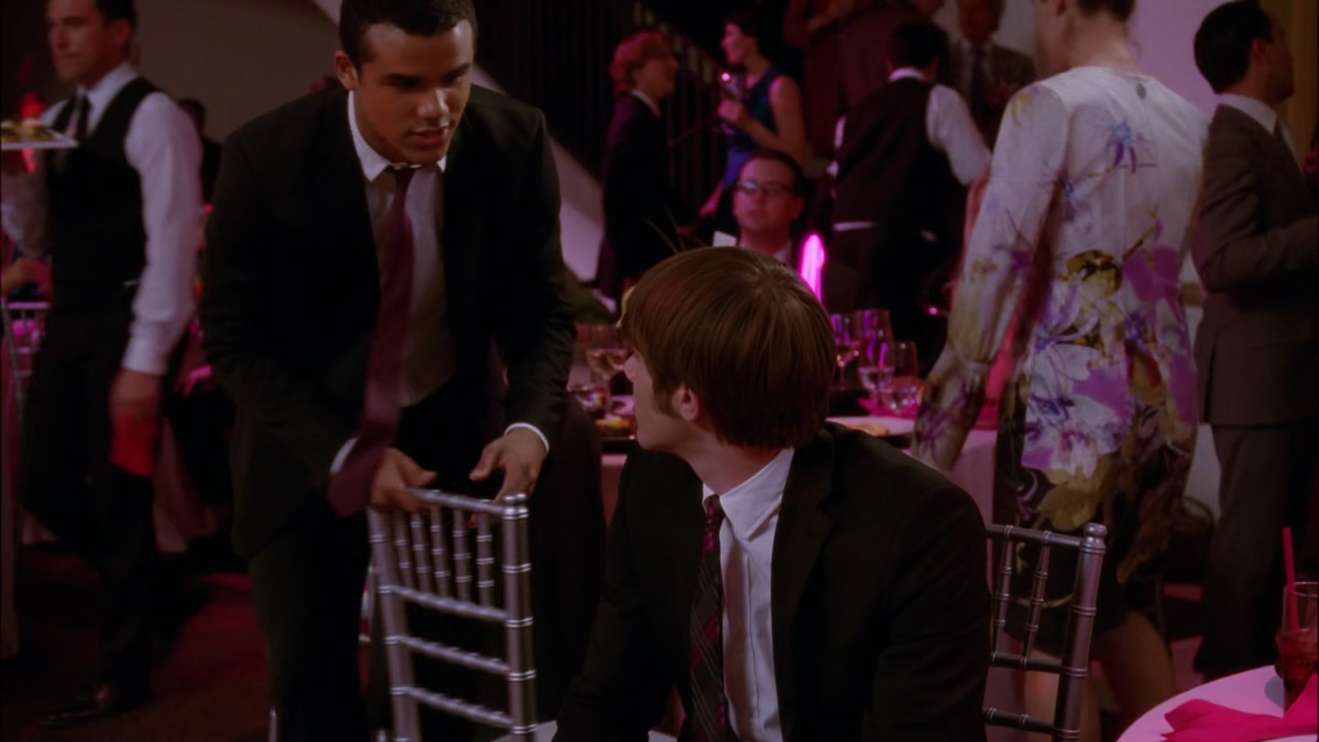 Glee414-0610.jpg