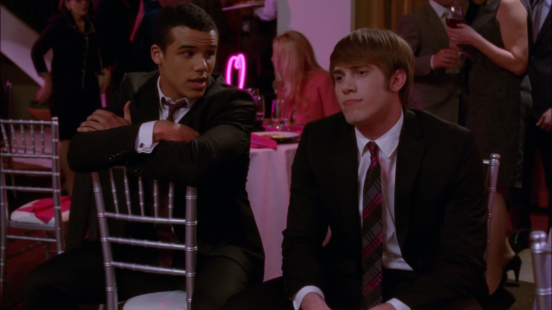 Glee414-0613.jpg