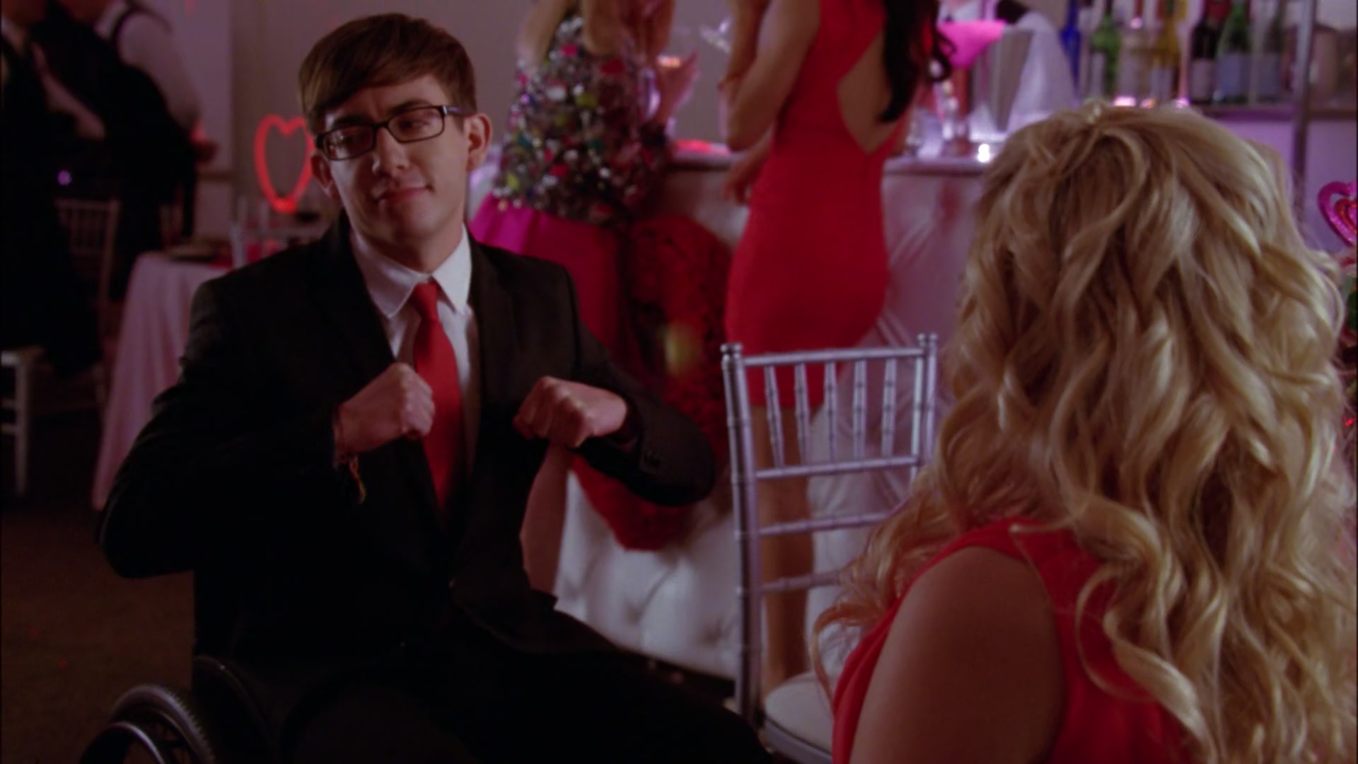 Glee414-0709.jpg